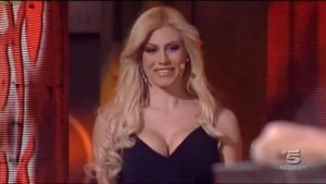 Paola Causo annuncia: "Ecco il mio fidanzato" 7 Paola Causo annuncia: "Ecco il mio fidanzato"