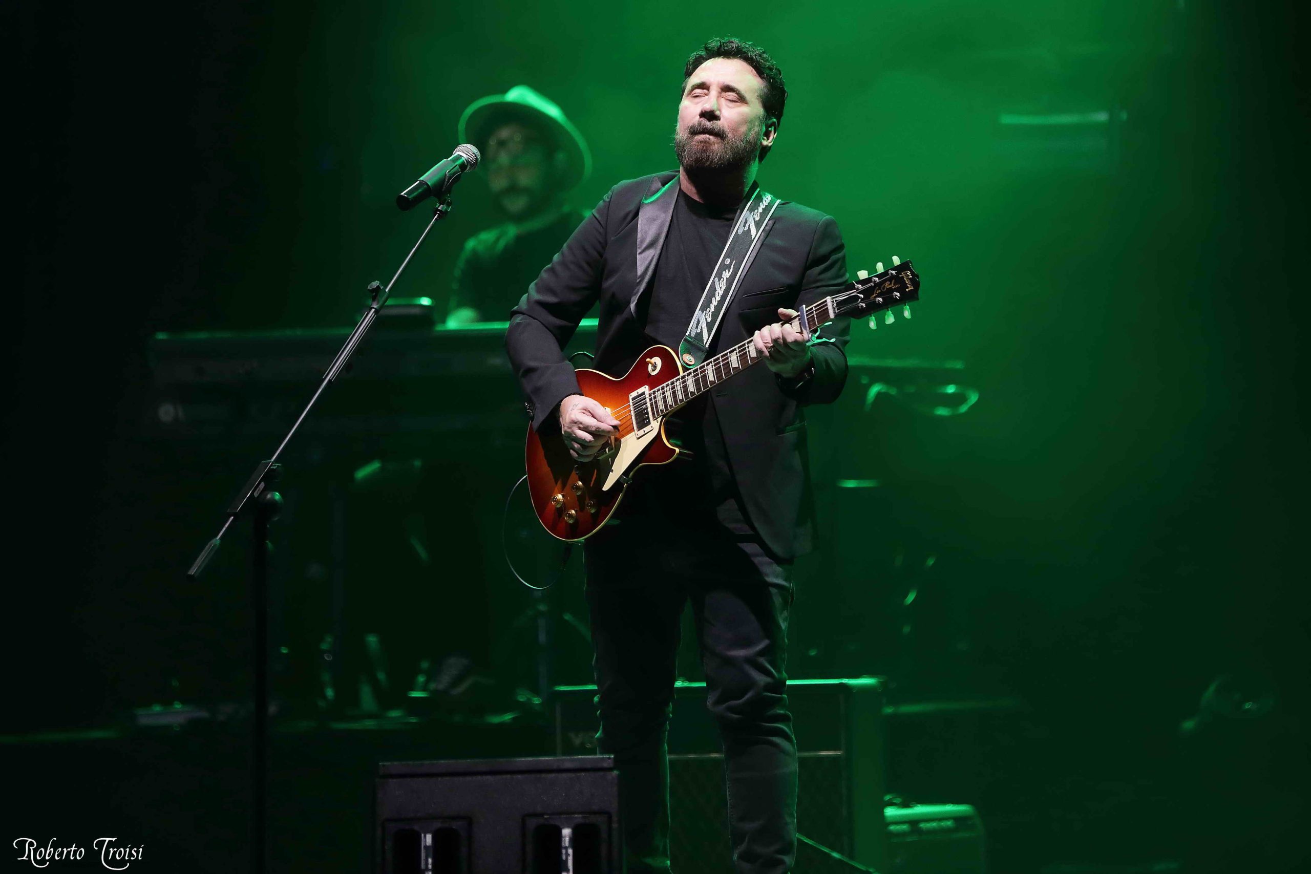 Tiromancino: A Torino va di scena la poesia 16 MG 38200 scaled