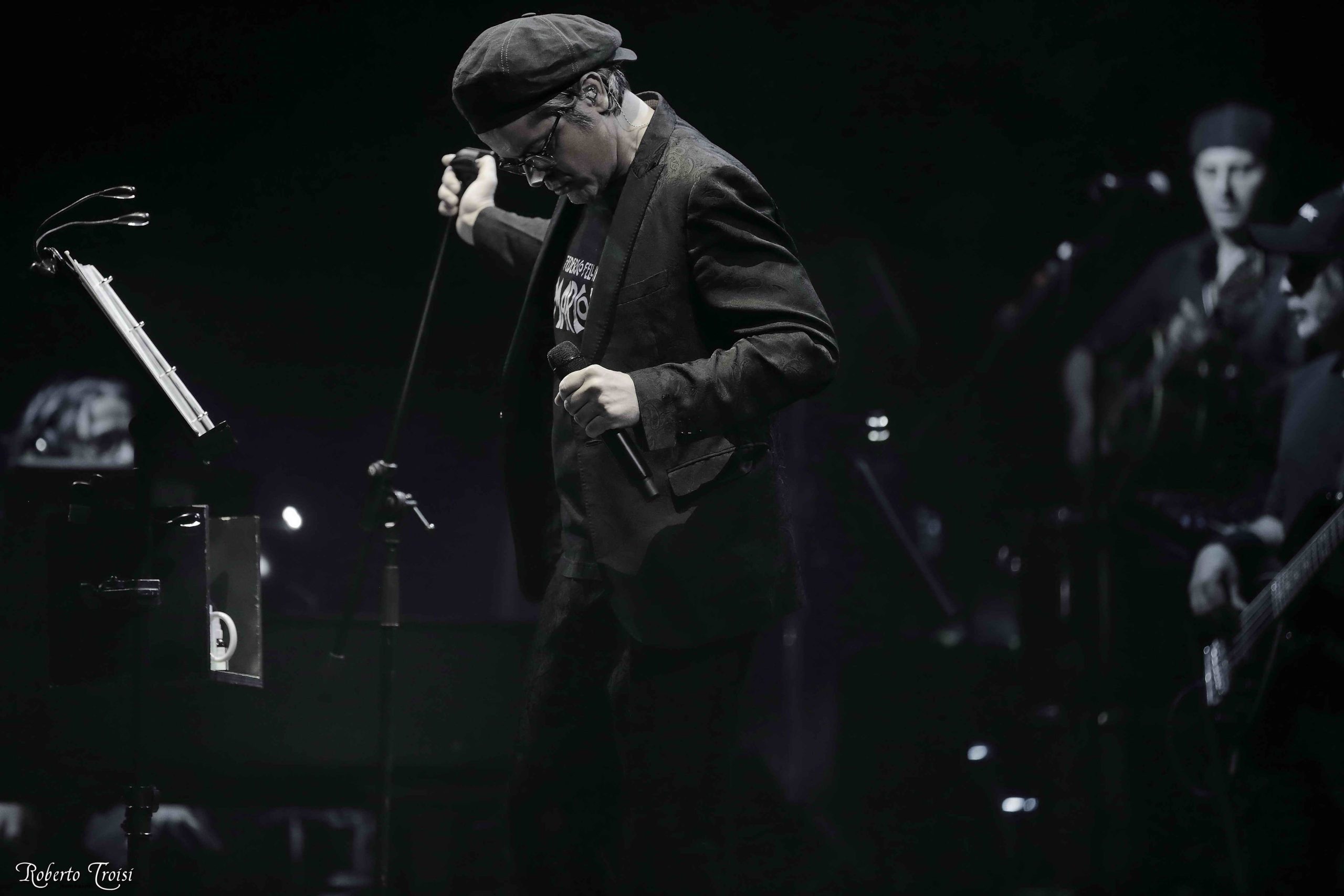 Samuele Bersani: Il ritorno a Torino 2022 15 MG 72600 scaled